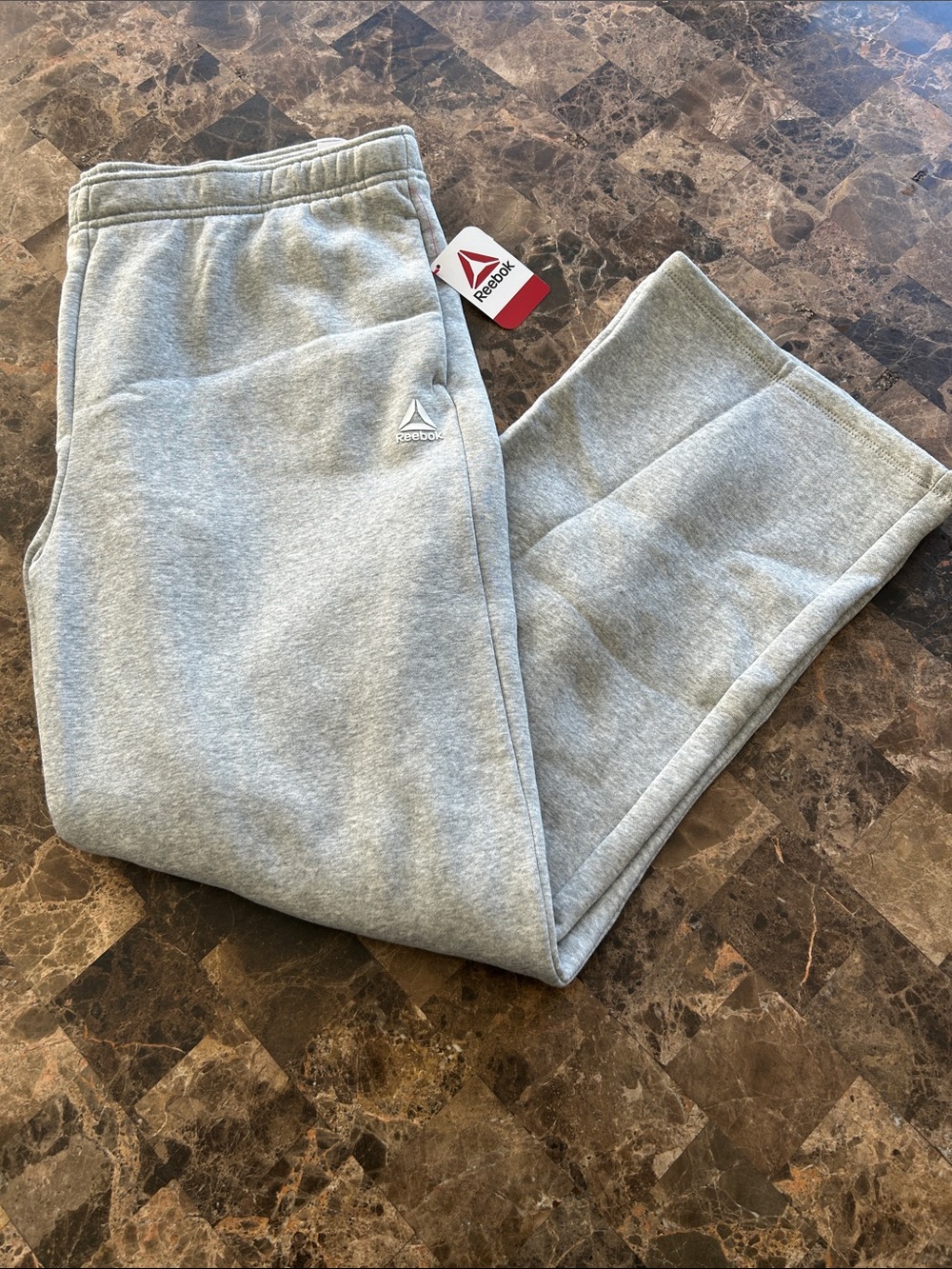 NWT 🆕 Reebok Women’s Lined Joggers Straight Recto Cut